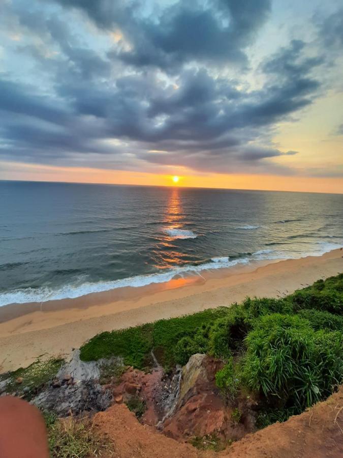Pura Vida Varkala Hotel Eksteriør billede