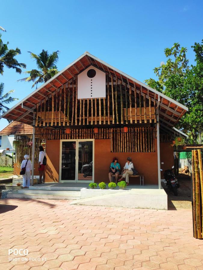 Pura Vida Varkala Hotel Eksteriør billede